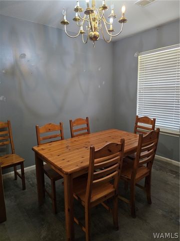 3302 Royal Oak, Northport, AL 35473