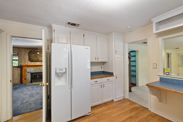 862 Epley, Hattiesburg, MS 39402