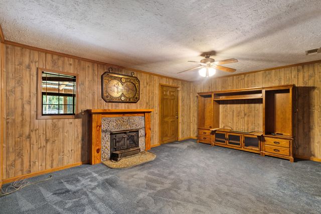 862 Epley, Hattiesburg, MS 39402