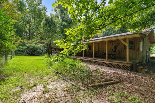 862 Epley, Hattiesburg, MS 39402