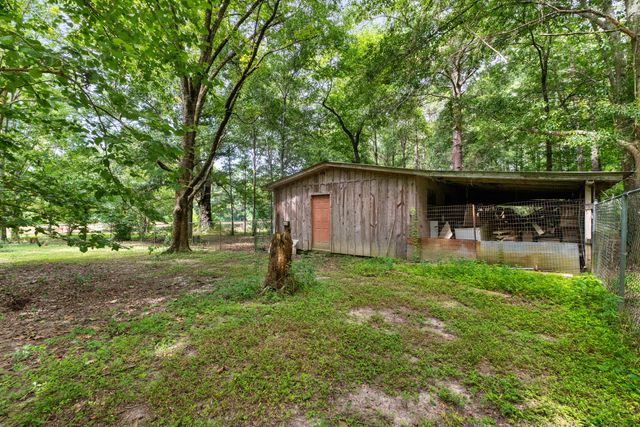 862 Epley, Hattiesburg, MS 39402