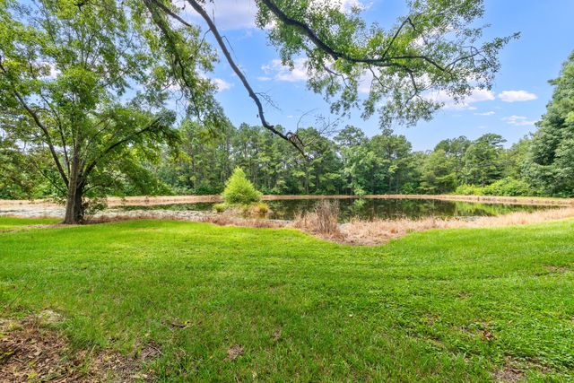 862 Epley, Hattiesburg, MS 39402