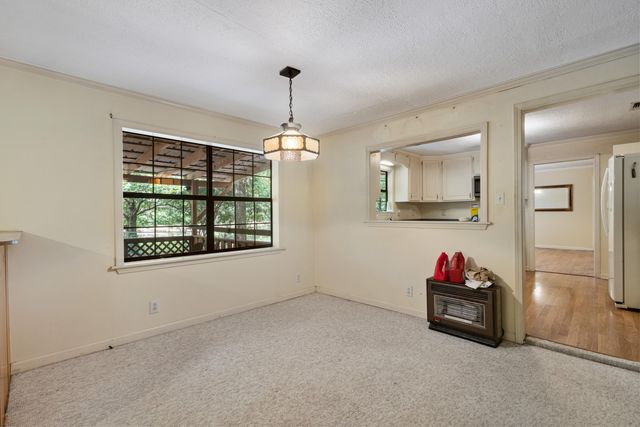 862 Epley, Hattiesburg, MS 39402