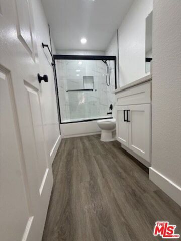 621 N Bronson Avenue 201, Los Angeles, CA 90004