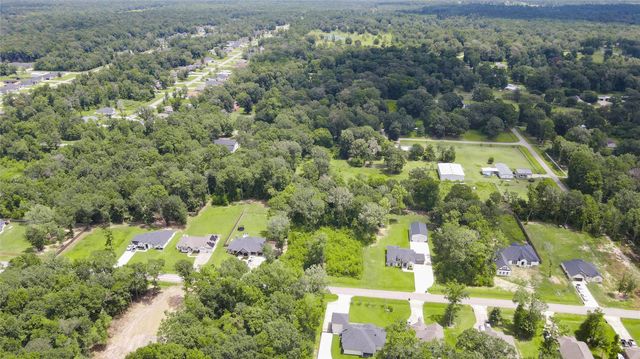 151 County Road 6606, Dayton, TX 77535