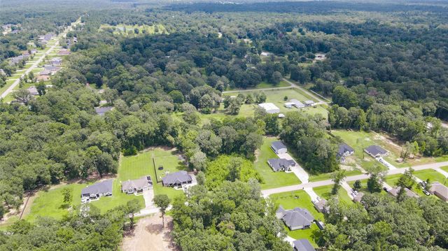 151 County Road 6606, Dayton, TX 77535