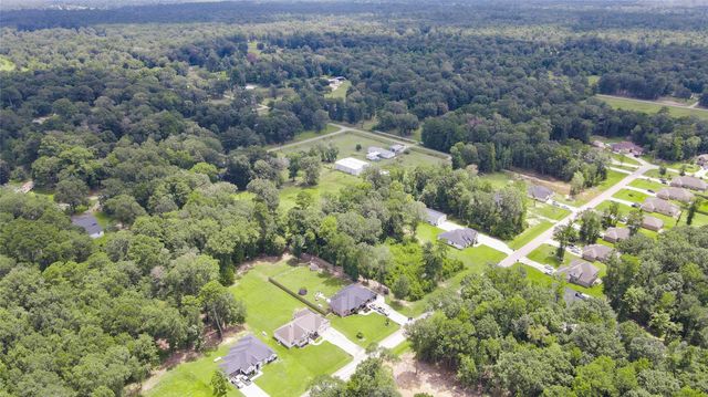 151 County Road 6606, Dayton, TX 77535