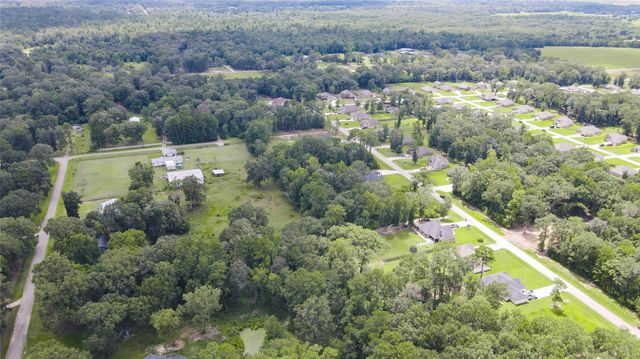 151 County Road 6606, Dayton, TX 77535