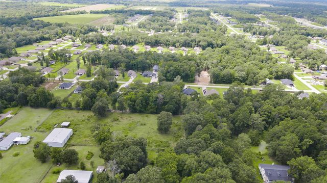 151 County Road 6606, Dayton, TX 77535