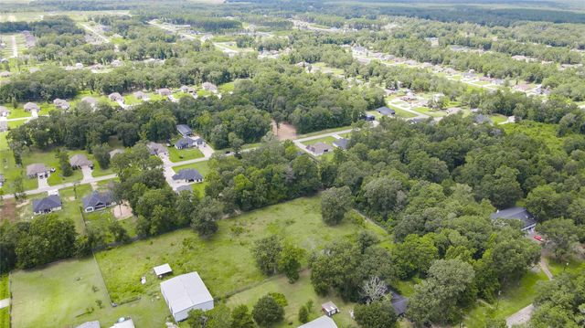 151 County Road 6606, Dayton, TX 77535