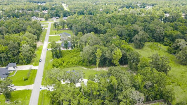 151 County Road 6606, Dayton, TX 77535