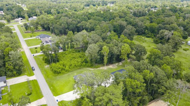 151 County Road 6606, Dayton, TX 77535