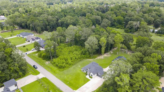 151 County Road 6606, Dayton, TX 77535
