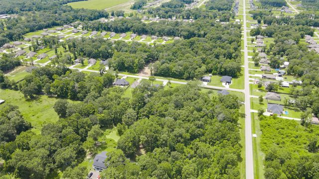 151 County Road 6606, Dayton, TX 77535