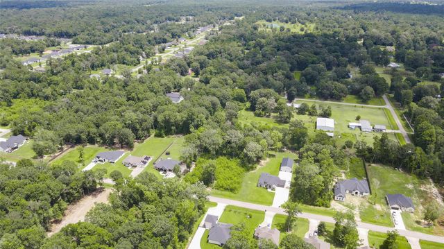 151 County Road 6606, Dayton, TX 77535