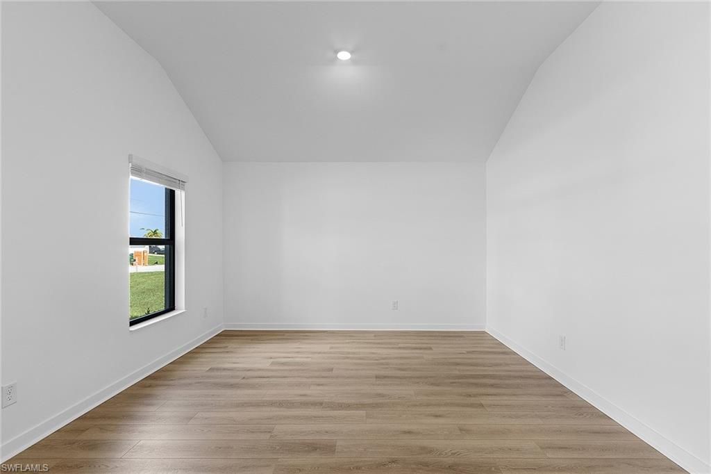 252 Lunette ST, FORT MYERS, FL 33913 — photo 4