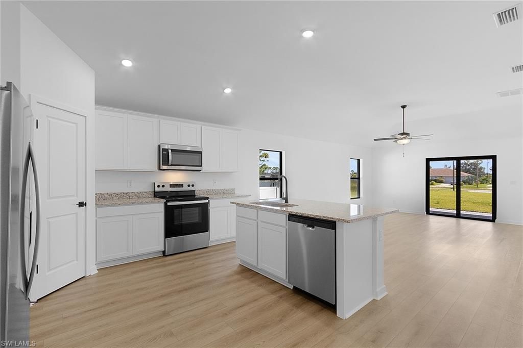 252 Lunette ST, FORT MYERS, FL 33913 — photo 5