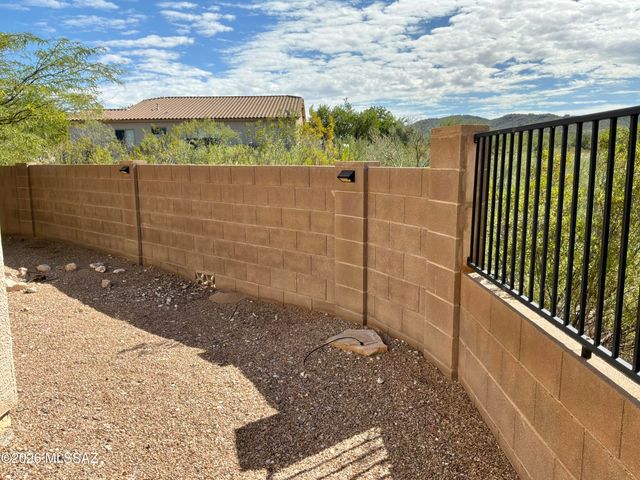 10836 S Heart Break Ridge Place, Vail, AZ 85641