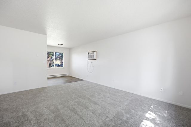 914-916 32nd Street N, Fargo, ND 58102
