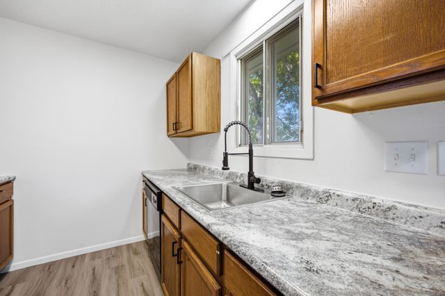 914-916 32nd Street N, Fargo, ND 58102