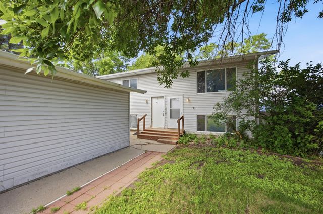 914-916 32nd Street N, Fargo, ND 58102