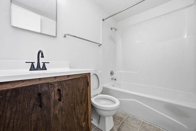 914-916 32nd Street N, Fargo, ND 58102