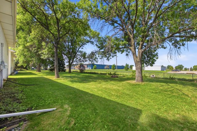914-916 32nd Street N, Fargo, ND 58102