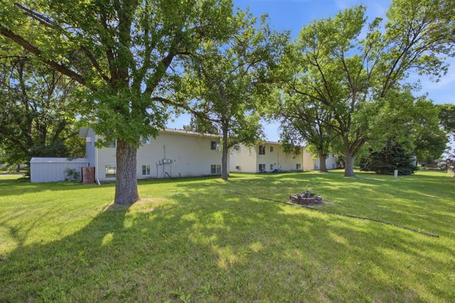 914-916 32nd Street N, Fargo, ND 58102