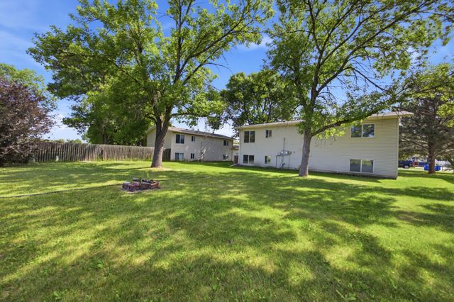 914-916 32nd Street N, Fargo, ND 58102