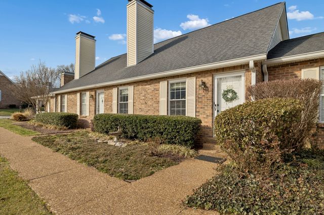 215 Cumberland Trce, Nashville, TN 37214