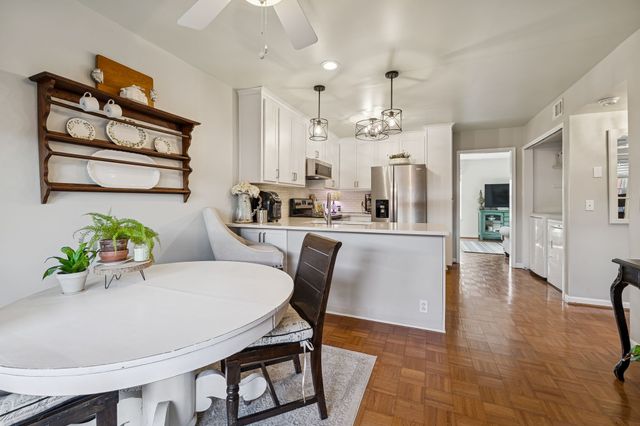 215 Cumberland Trce, Nashville, TN 37214