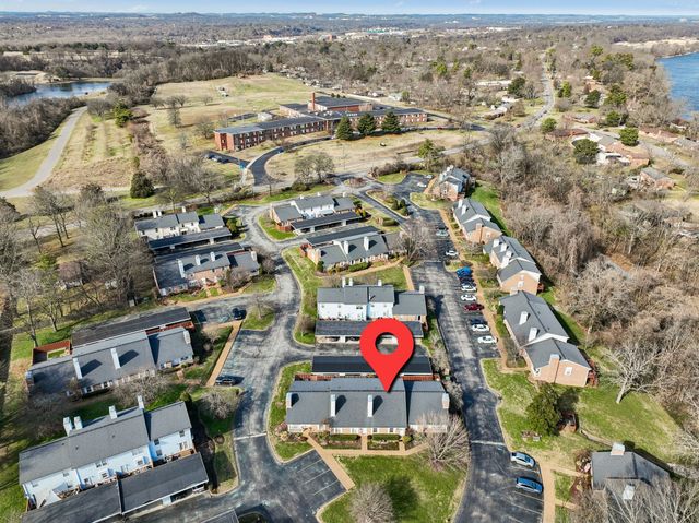 215 Cumberland Trce, Nashville, TN 37214