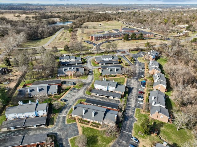 215 Cumberland Trce, Nashville, TN 37214