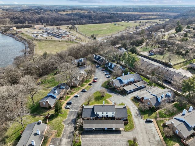 215 Cumberland Trce, Nashville, TN 37214