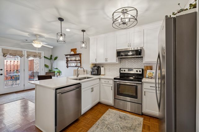 215 Cumberland Trce, Nashville, TN 37214