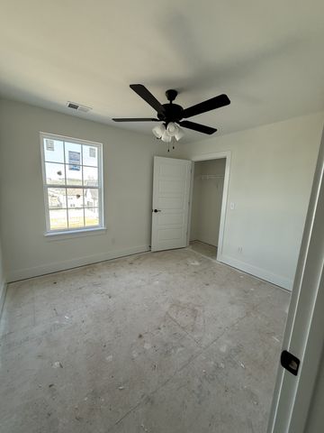 6008 Northern Oak Chase Dr, Smyrna, TN 37167