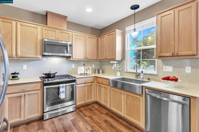 110 Del Alba St., San Pablo, CA 94806