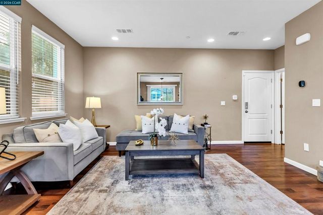 110 Del Alba St., San Pablo, CA 94806