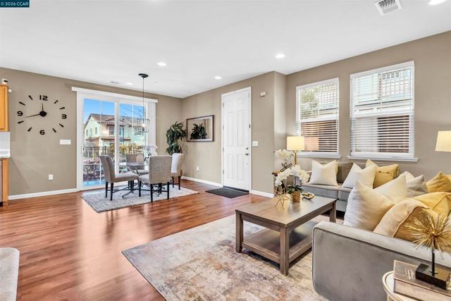 110 Del Alba St., San Pablo, CA 94806