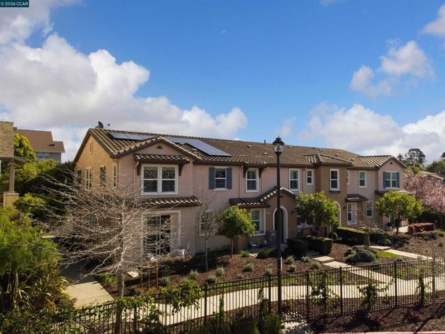 110 Del Alba St., San Pablo, CA 94806