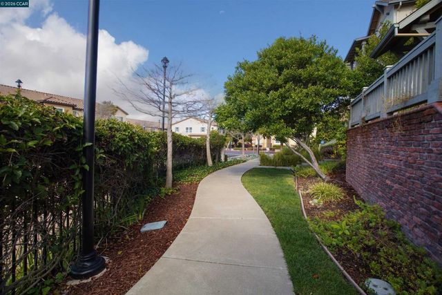 110 Del Alba St., San Pablo, CA 94806