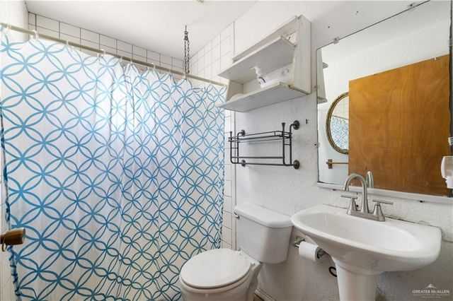 7413 Lakeview Drive, Mission, TX 78574