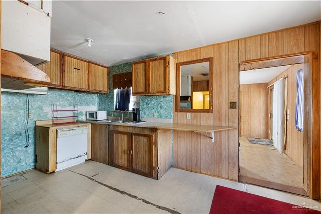 7413 Lakeview Drive, Mission, TX 78574