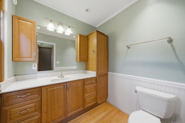 704 Clarence Avenue, Oak Park, IL 60304