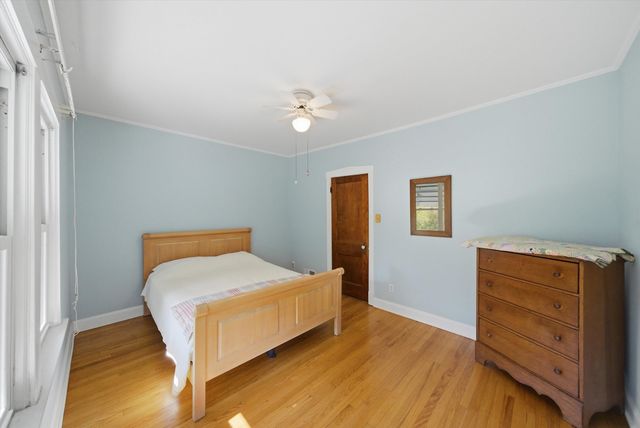704 Clarence Avenue, Oak Park, IL 60304