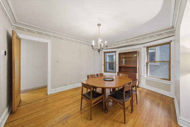704 Clarence Avenue, Oak Park, IL 60304