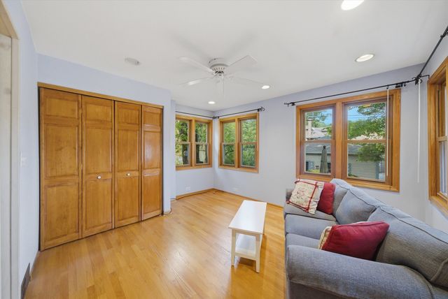 704 Clarence Avenue, Oak Park, IL 60304