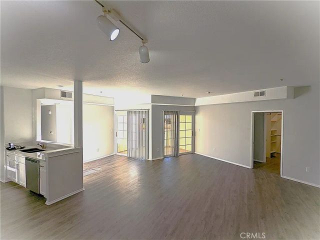 1215 E San Antonio, Long Beach, CA 90807