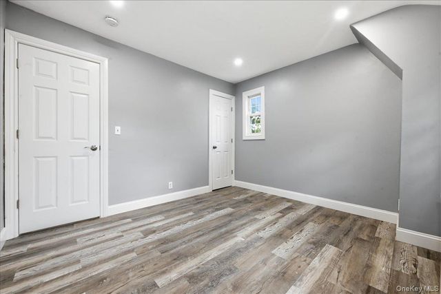 415 Leonard Boulevard, New Hyde Park, NY 11040