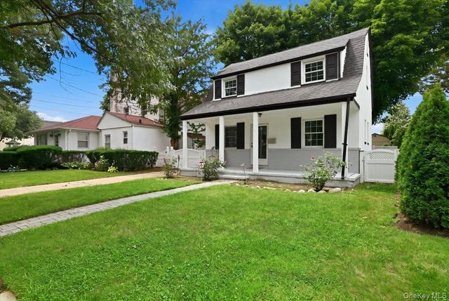 415 Leonard Boulevard, New Hyde Park, NY 11040